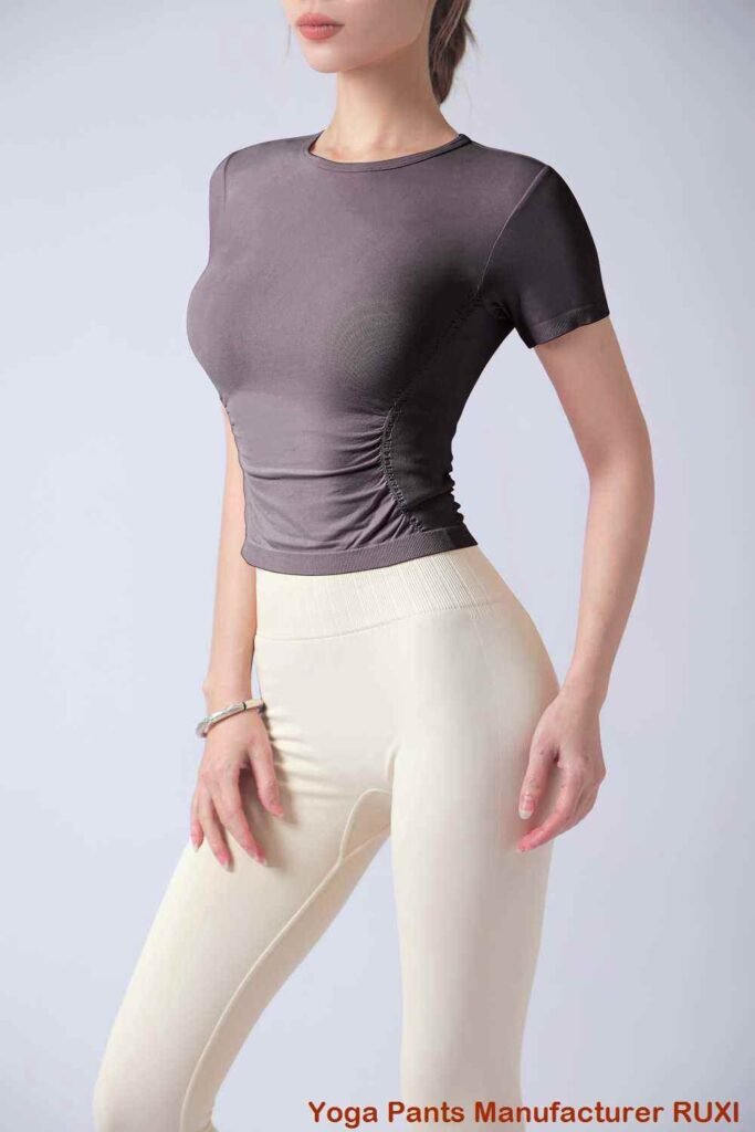 кызгылт түстөгү леггинстер RUXI